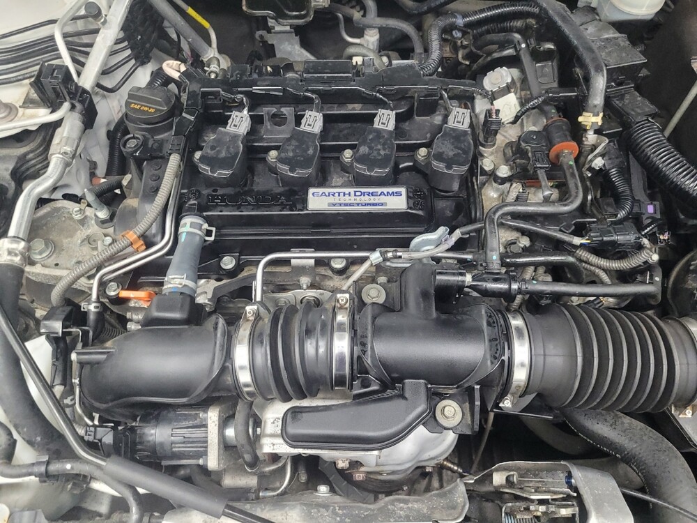 2018 Honda Accord in Indianapolis, IN 46222 - 18145047 30