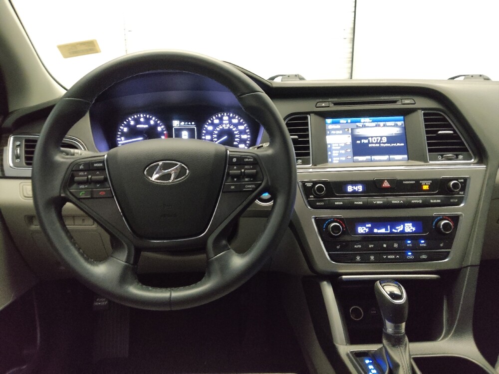 2017 Hyundai Sonata in Knoxville, TN 37923 - 18145049 22