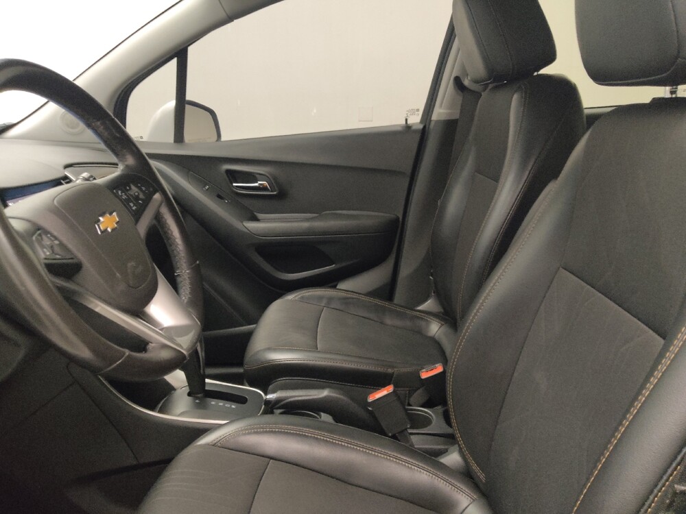 2019 Chevrolet Trax in Midlothian, IL 60445 - 18145053 17