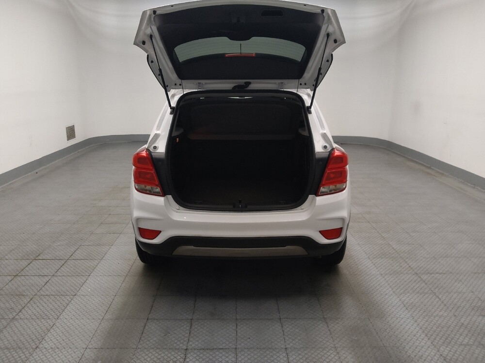 2019 Chevrolet Trax in Midlothian, IL 60445 - 18145053 29