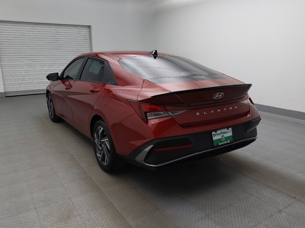 2025 Hyundai Elantra in Lakewood, CO 80215 - 18145057 5