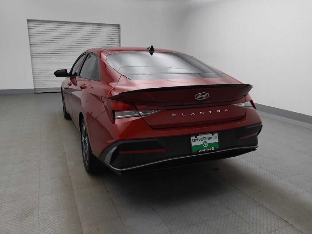 2025 Hyundai Elantra in Lakewood, CO 80215 - 18145057 6