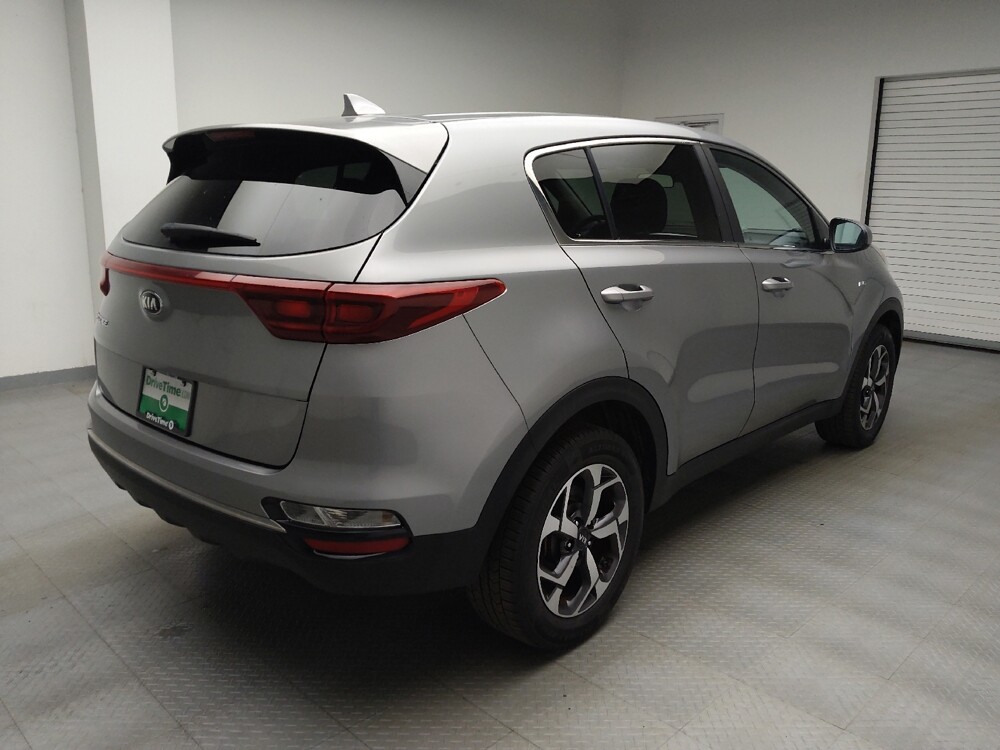 2020 Kia Sportage in Grand Rapids, MI 49508 - 18145068 9