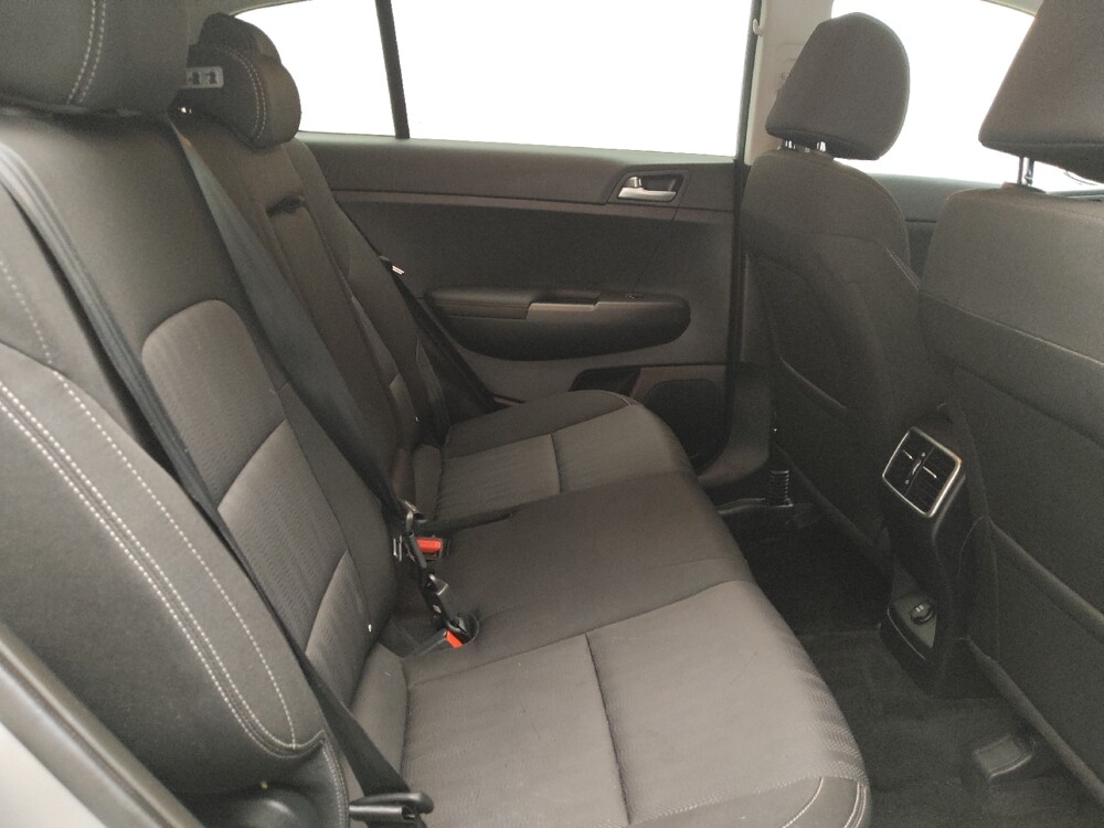 2020 Kia Sportage in Grand Rapids, MI 49508 - 18145068 19