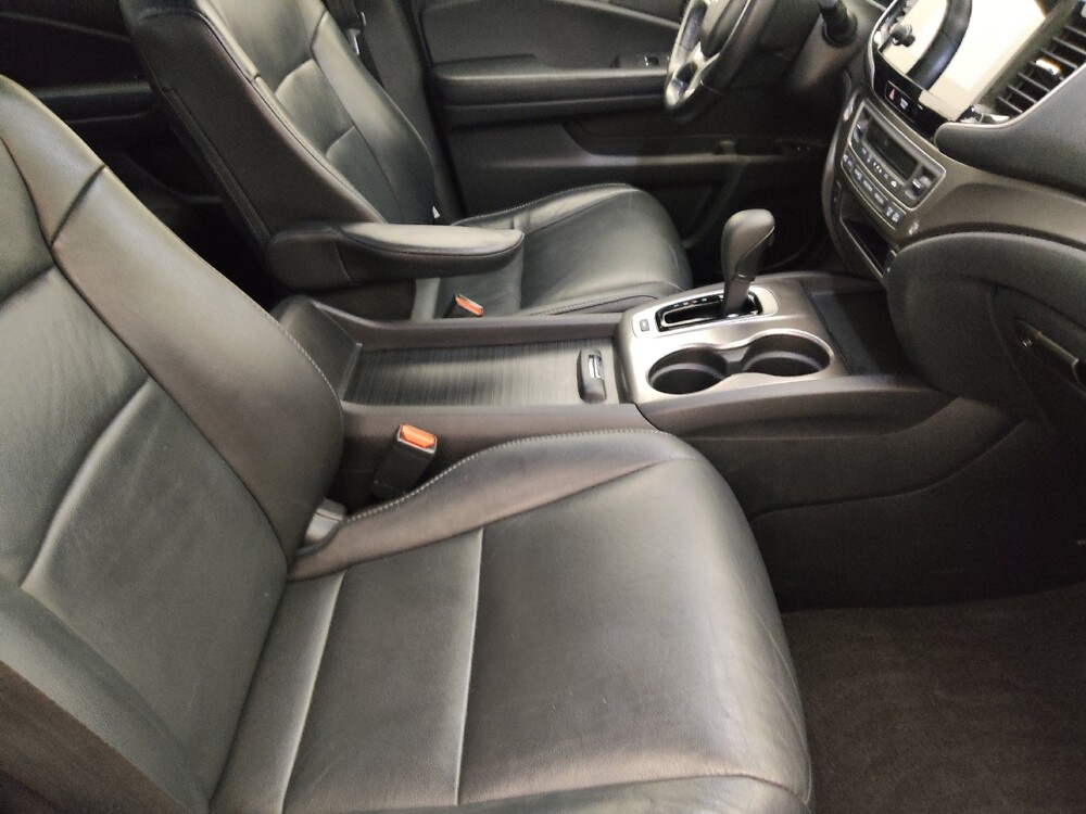 2019 Honda Pilot in Tampa, FL 33619 - 18145073 21