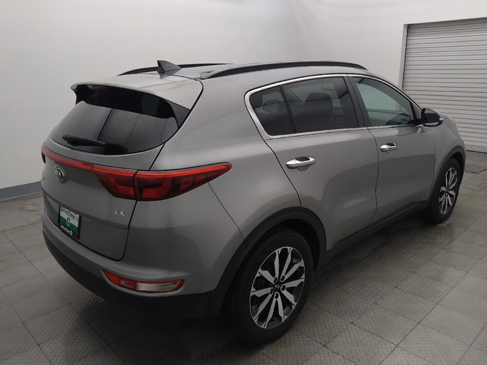 2019 Kia Sportage in Live Oak, TX 78233 - 18145094 9
