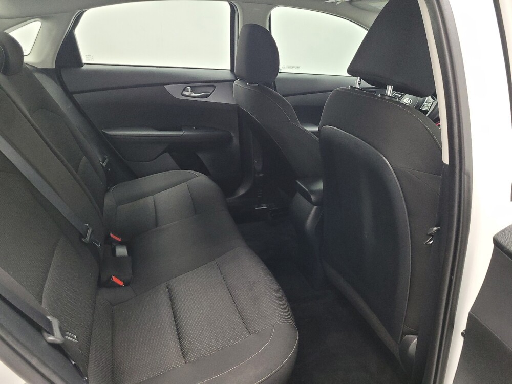 2021 Kia Forte in Las Vegas, NV 89104 - 18145101 19
