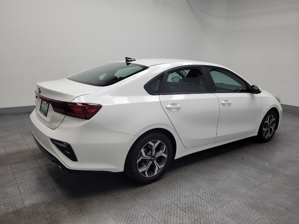 2021 Kia Forte in Las Vegas, NV 89104 - 18145101 10