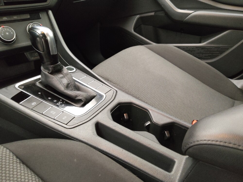 2020 Volkswagen Jetta in Denver, CO 80012 - 18145113 26