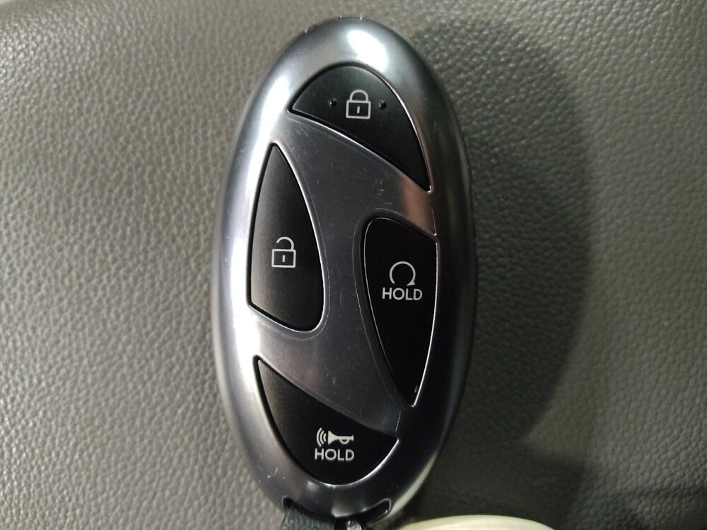2025 Hyundai Elantra in Plano, TX 75074 - 18145116 32