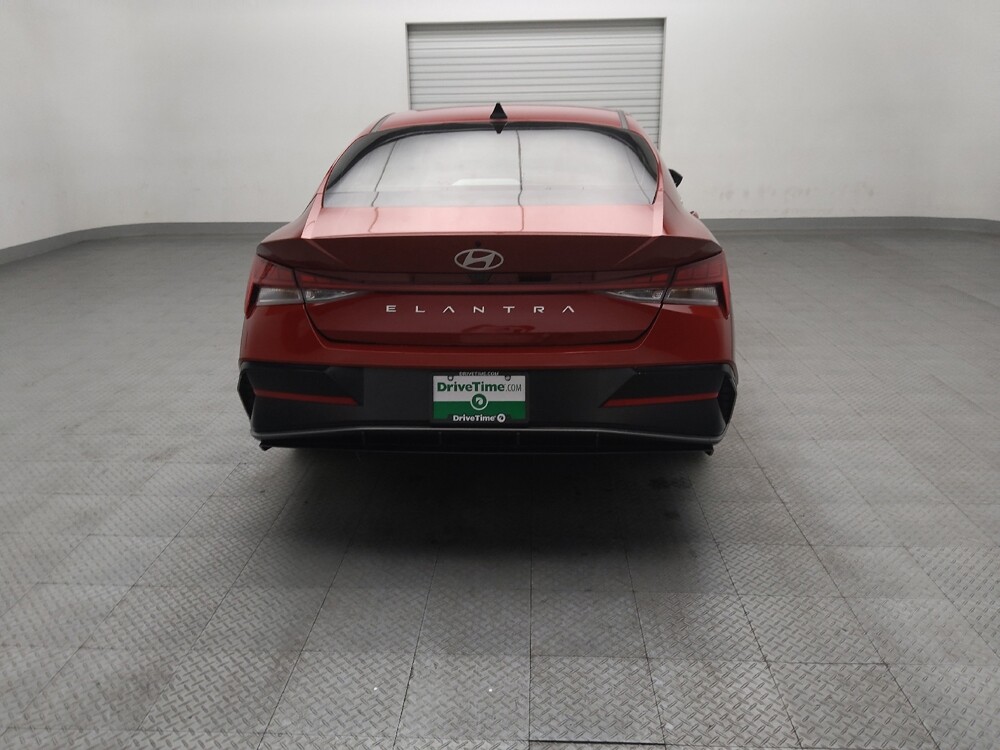 2025 Hyundai Elantra in Plano, TX 75074 - 18145116 7