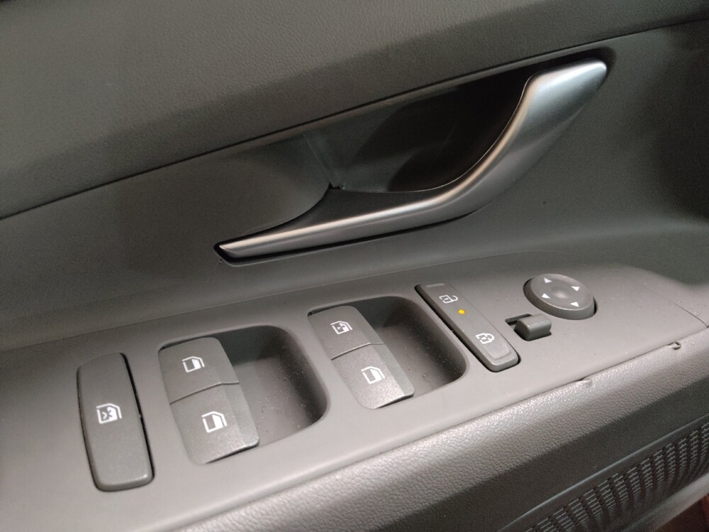 2025 Hyundai Elantra in Plano, TX 75074 - 18145116 27