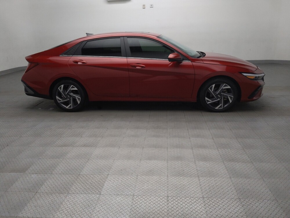 2025 Hyundai Elantra in Plano, TX 75074 - 18145116 11
