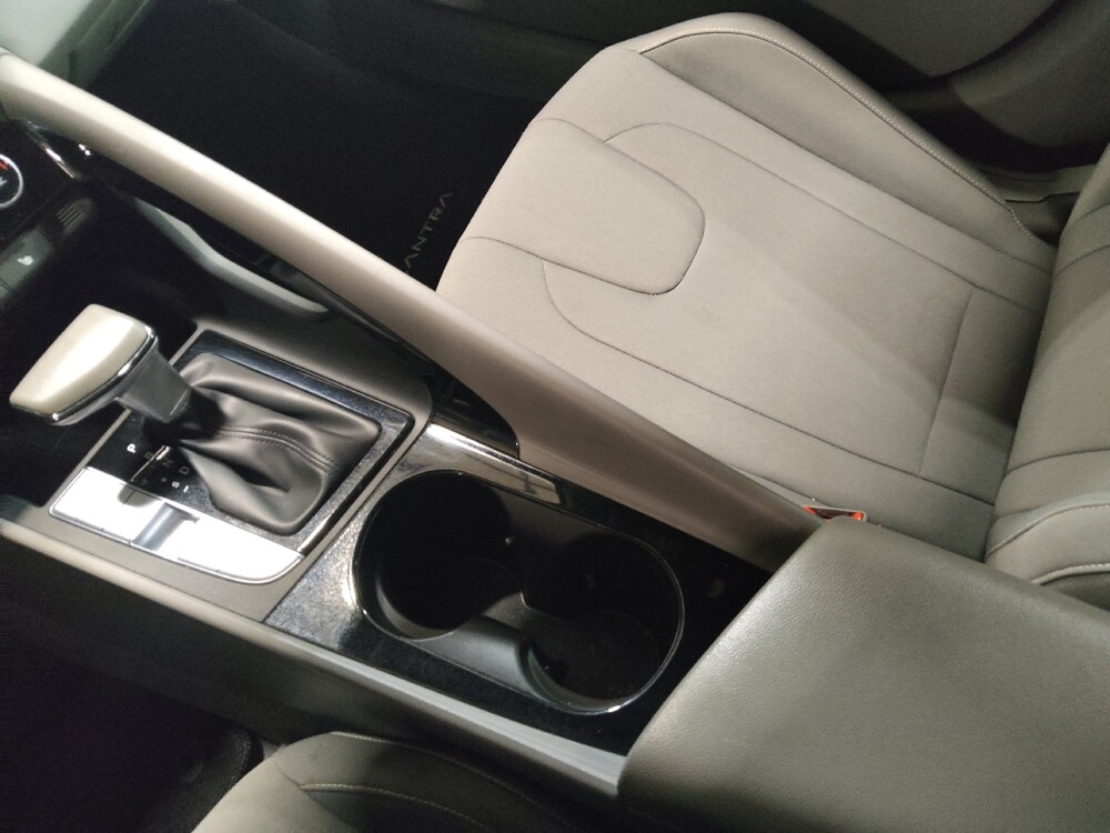 2025 Hyundai Elantra in Plano, TX 75074 - 18145116 26