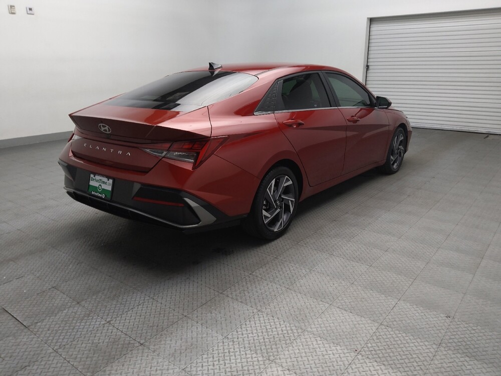 2025 Hyundai Elantra in Plano, TX 75074 - 18145116 9
