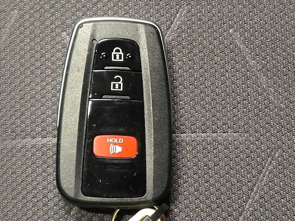 2019 Toyota RAV4 in Tyler, TX 75701 - 18145117 32