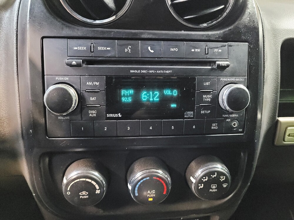 2017 Jeep Compass in Tampa, FL 33619 - 18145122 25