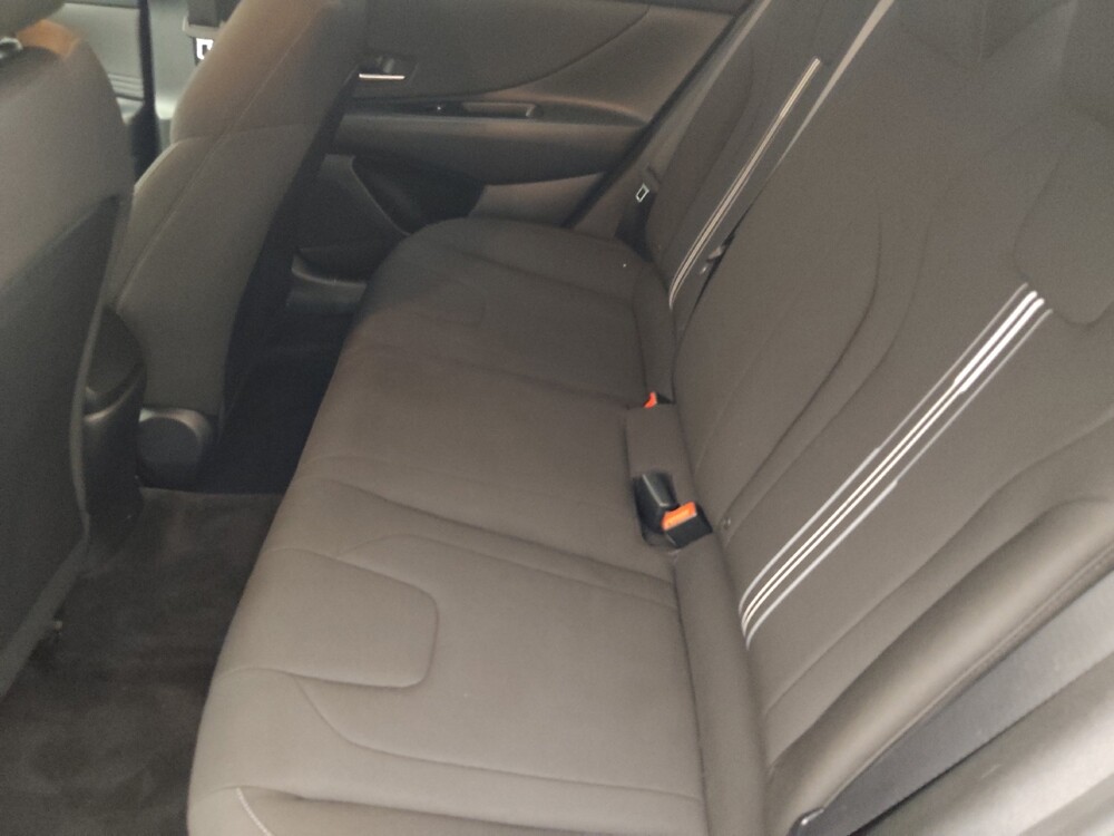 2021 Hyundai Elantra in Tampa, FL 33619 - 18145125 18