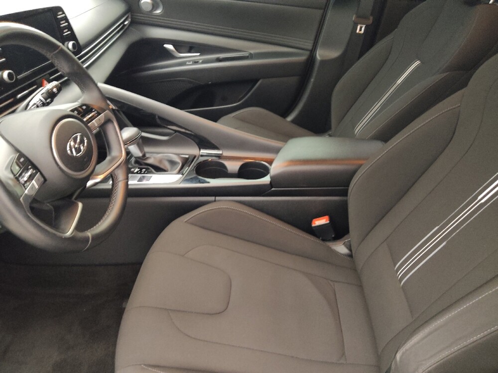 2021 Hyundai Elantra in Tampa, FL 33619 - 18145125 17