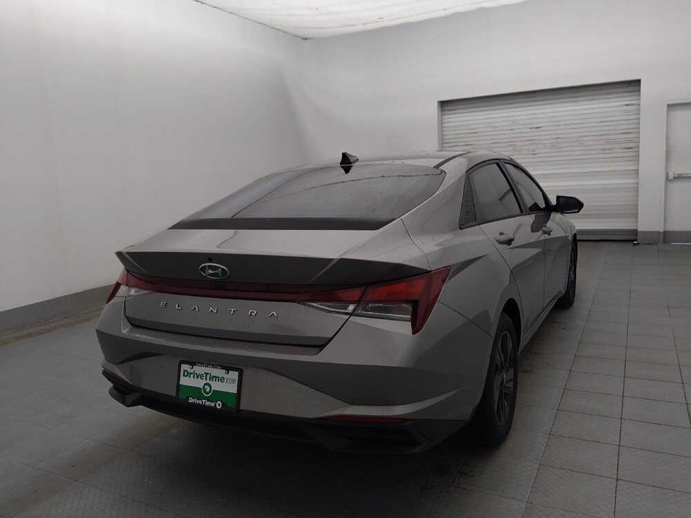 2021 Hyundai Elantra in Tampa, FL 33619 - 18145125 9