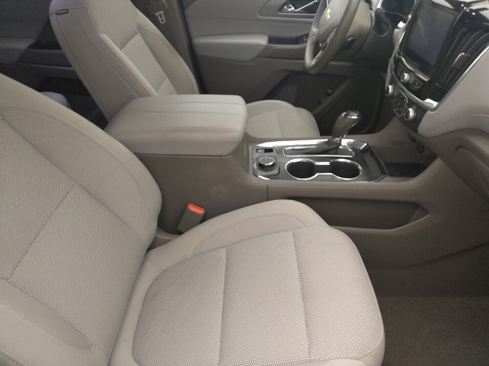 2018 Chevrolet Traverse in Tampa, FL 33619 - 18145127 21