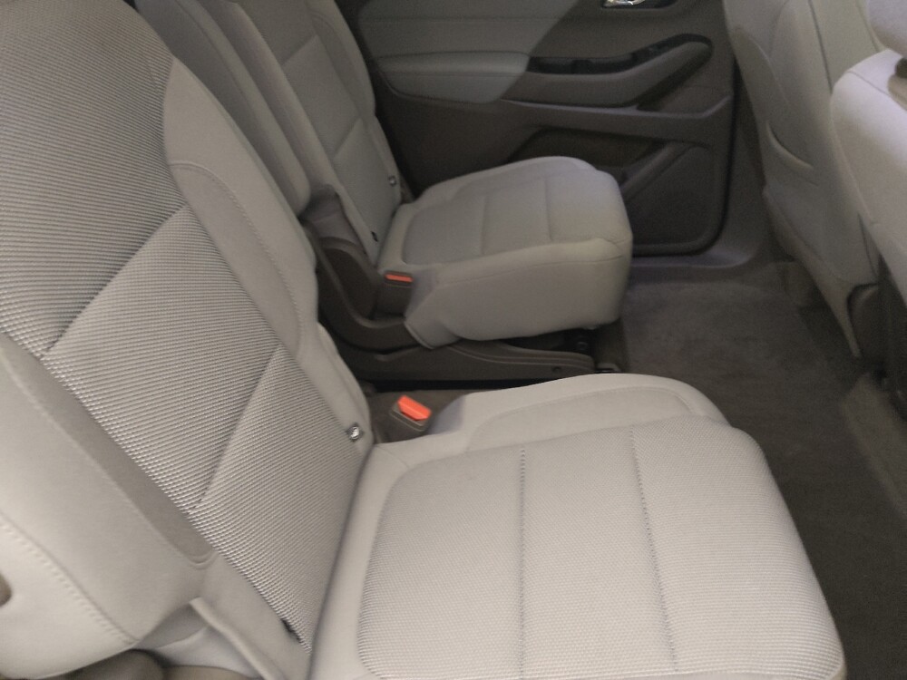 2018 Chevrolet Traverse in Tampa, FL 33619 - 18145127 19