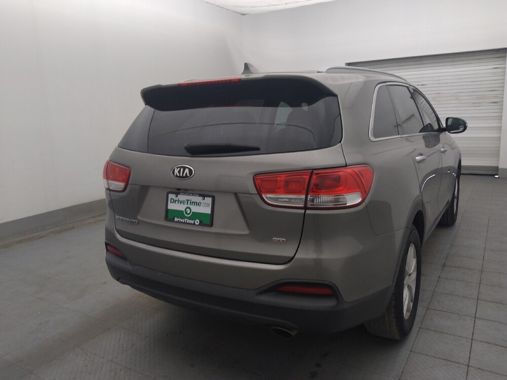 2018 Kia Sorento in Bradenton, FL 34207 - 18145136 9