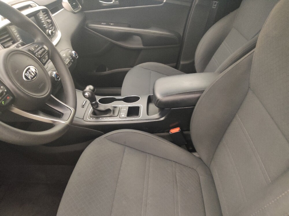 2018 Kia Sorento in Bradenton, FL 34207 - 18145136 17