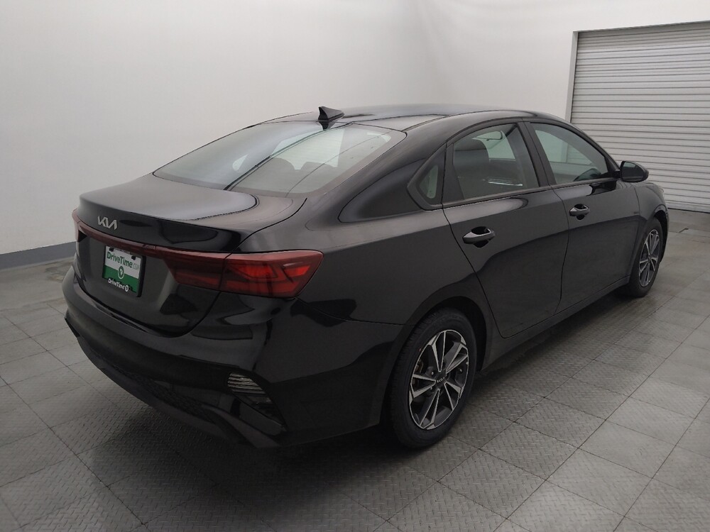 2024 Kia Forte in Temple, TX 76502 - 18145150 9