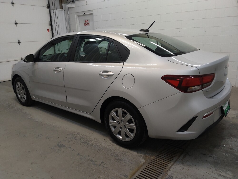 2022 Kia Rio in Cincinnati, OH 45255 - 18145152 3