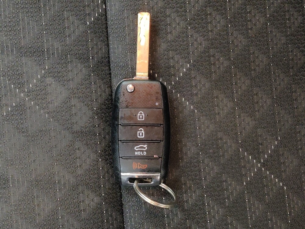 2022 Kia Rio in Cincinnati, OH 45255 - 18145152 32