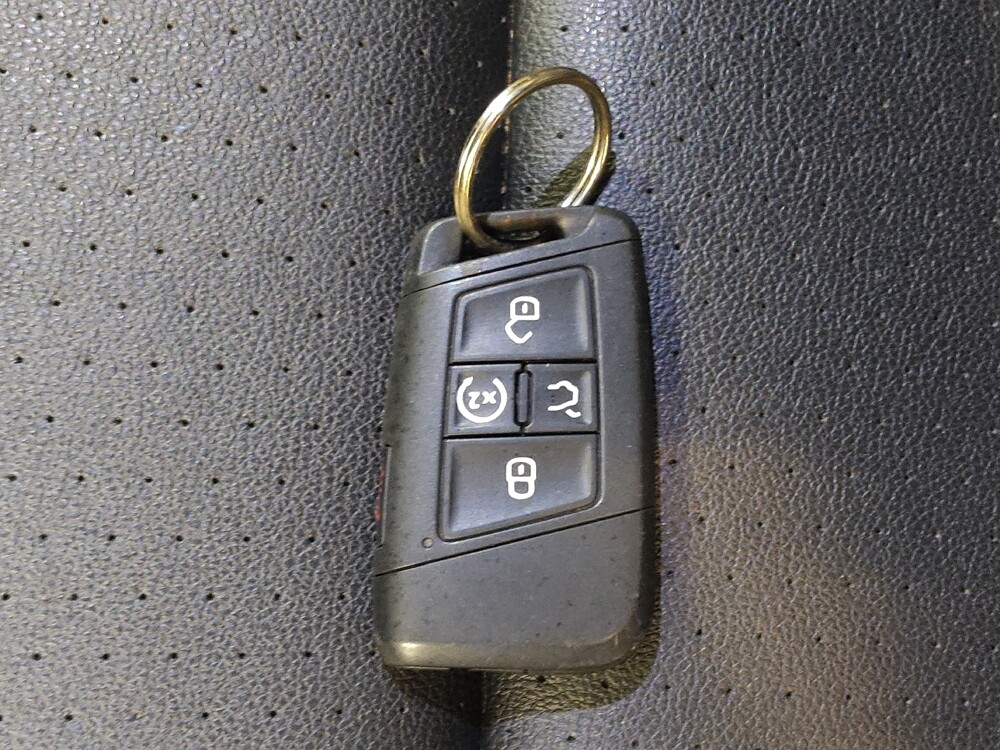 2020 Volkswagen Atlas in Cincinnati, OH 45255 - 18145153 32