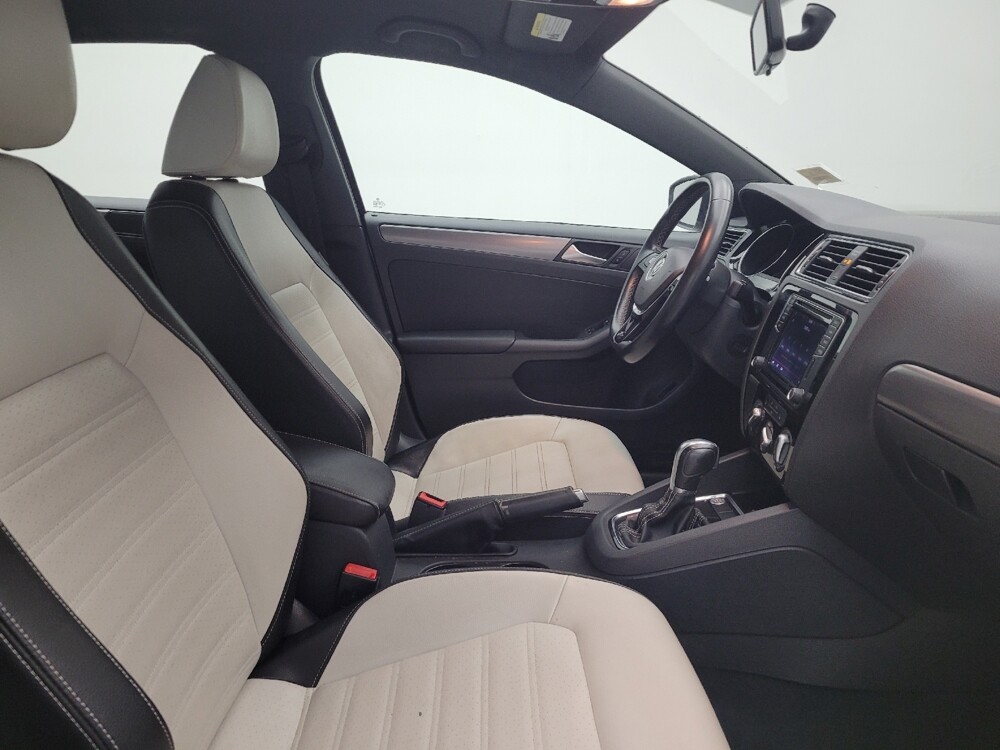 2016 Volkswagen Jetta in Cincinnati, OH 45255 - 18145154 21