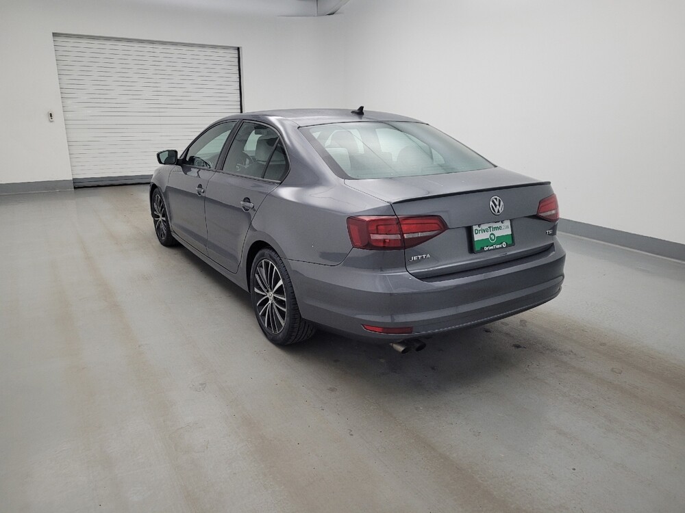 2016 Volkswagen Jetta in Cincinnati, OH 45255 - 18145154 5