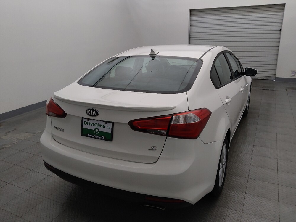 2017 Kia Forte in Houston, TX 77060 - 18145157 7