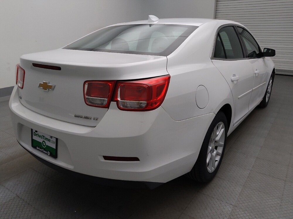 2016 Chevrolet Malibu in Lakewood, CO 80215 - 18145170 9