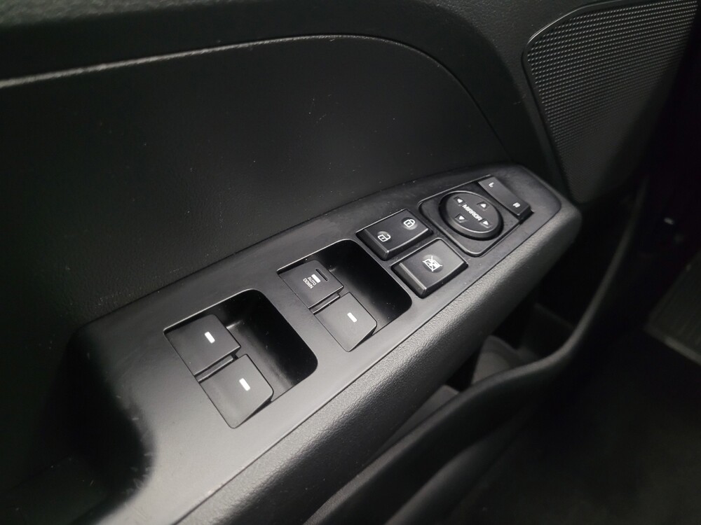 2020 Hyundai Elantra in Mishawaka, IN 46545 - 18145171 27