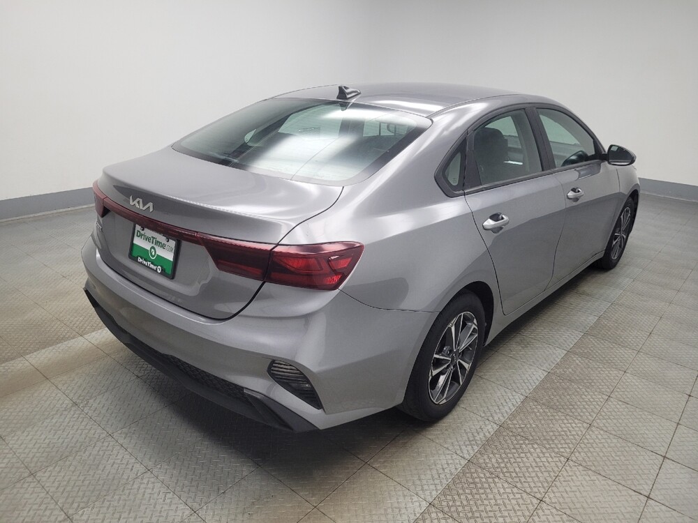 2024 Kia Forte in Mishawaka, IN 46545 - 18145178 9