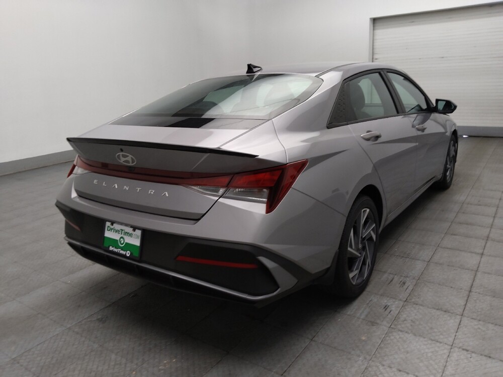 2025 Hyundai Elantra in Augusta, GA 30907 - 18145187 9