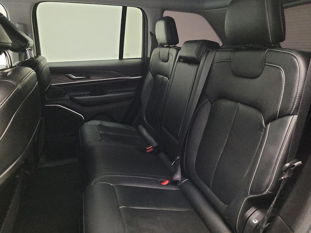2022 Jeep Grand Cherokee in Downey, CA 90241 - 18145193 18