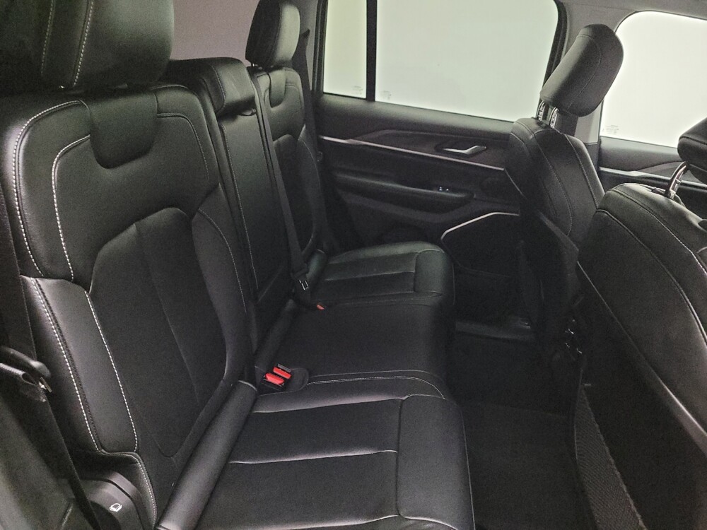 2022 Jeep Grand Cherokee in Downey, CA 90241 - 18145193 19