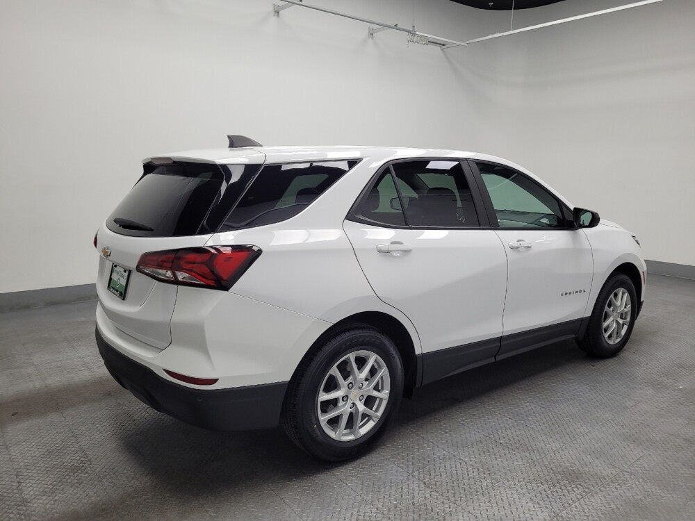 2023 Chevrolet Equinox in Las Vegas, NV 89104 - 18145197 10