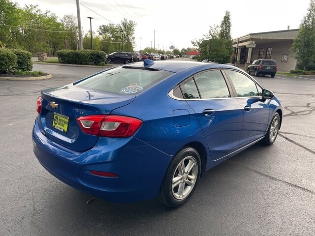 2017 Chevrolet Cruze in Marysville, OH 43040 - 18145209 7