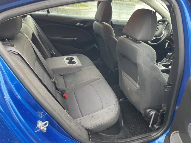 2017 Chevrolet Cruze in Marysville, OH 43040 - 18145209 20
