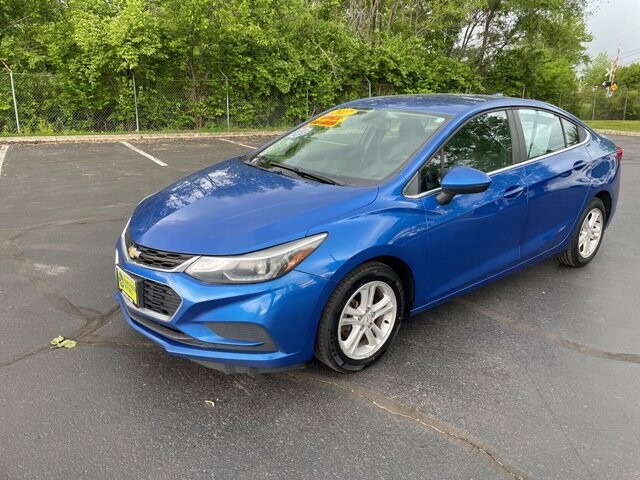 2017 Chevrolet Cruze in Marysville, OH 43040 - 18145209 3