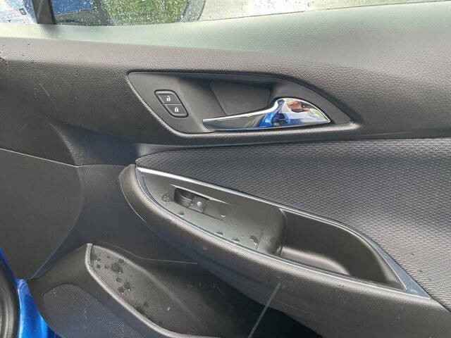 2017 Chevrolet Cruze in Marysville, OH 43040 - 18145209 22