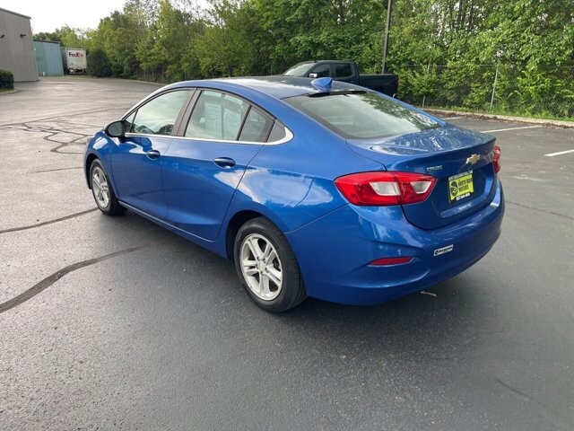 2017 Chevrolet Cruze in Marysville, OH 43040 - 18145209 5