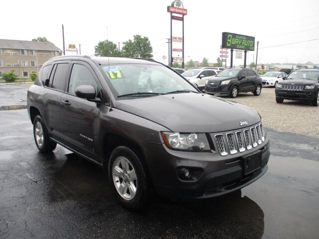 2017 Jeep Compass in Oak Grove, MO 64075 - 18145215 3
