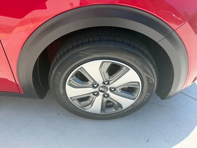 2019 Kia Niro in Knoxville, TN 37920 - 18145216 25
