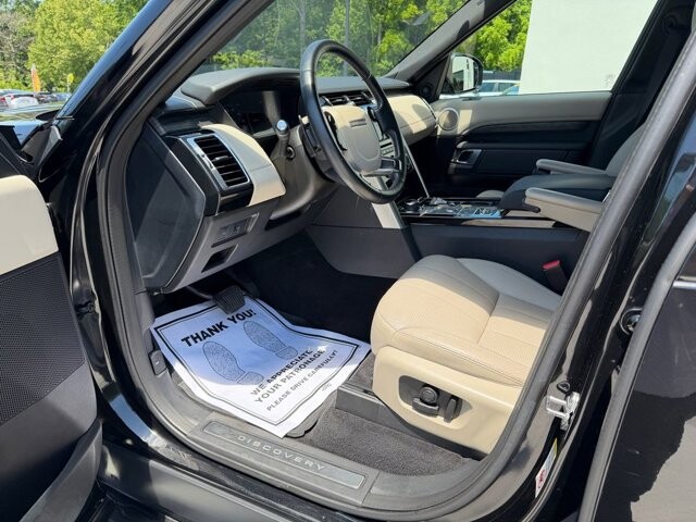2019 Land Rover Discovery in Knoxville, TN 37920 - 18145217 12